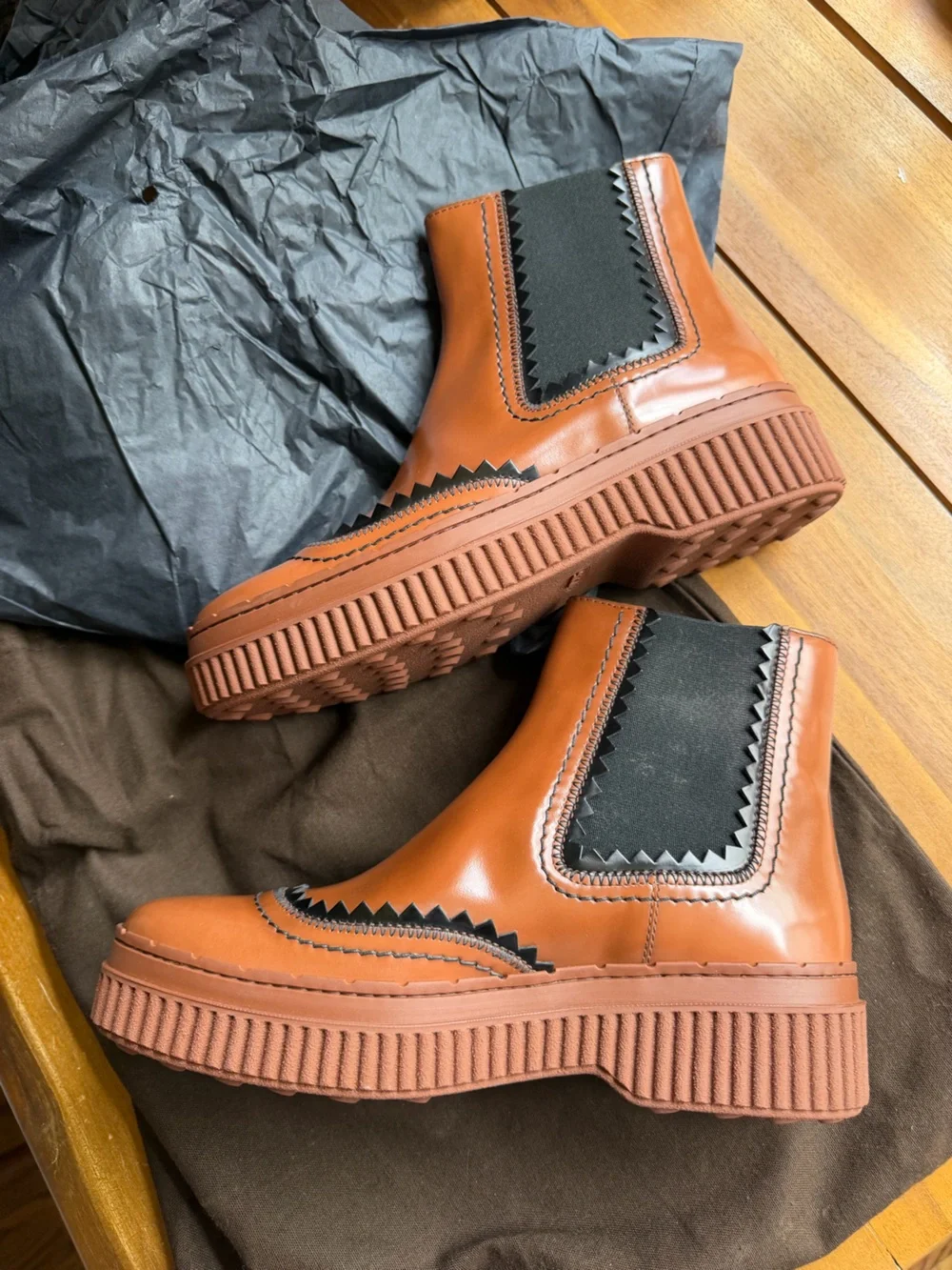 Tods sleek chestnut