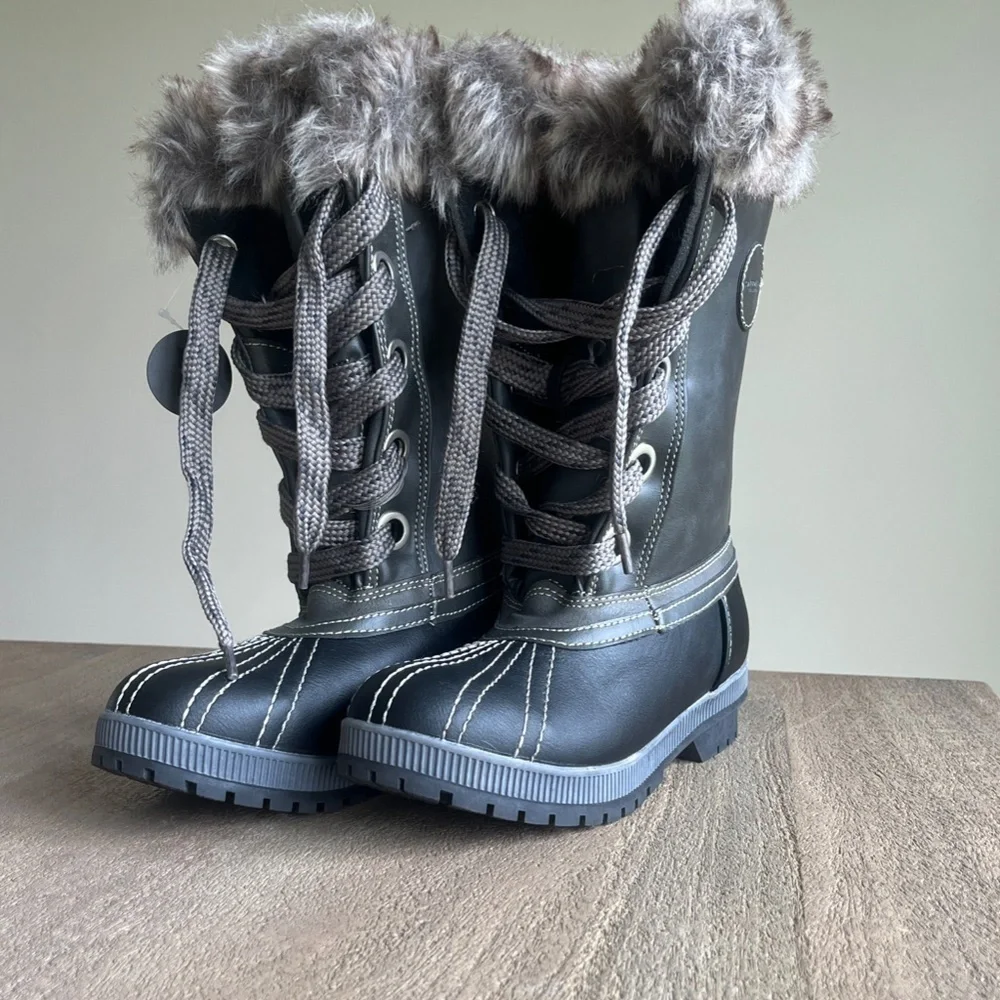 KIDS London Fog Melton Boots, Size 7, Black and Gray