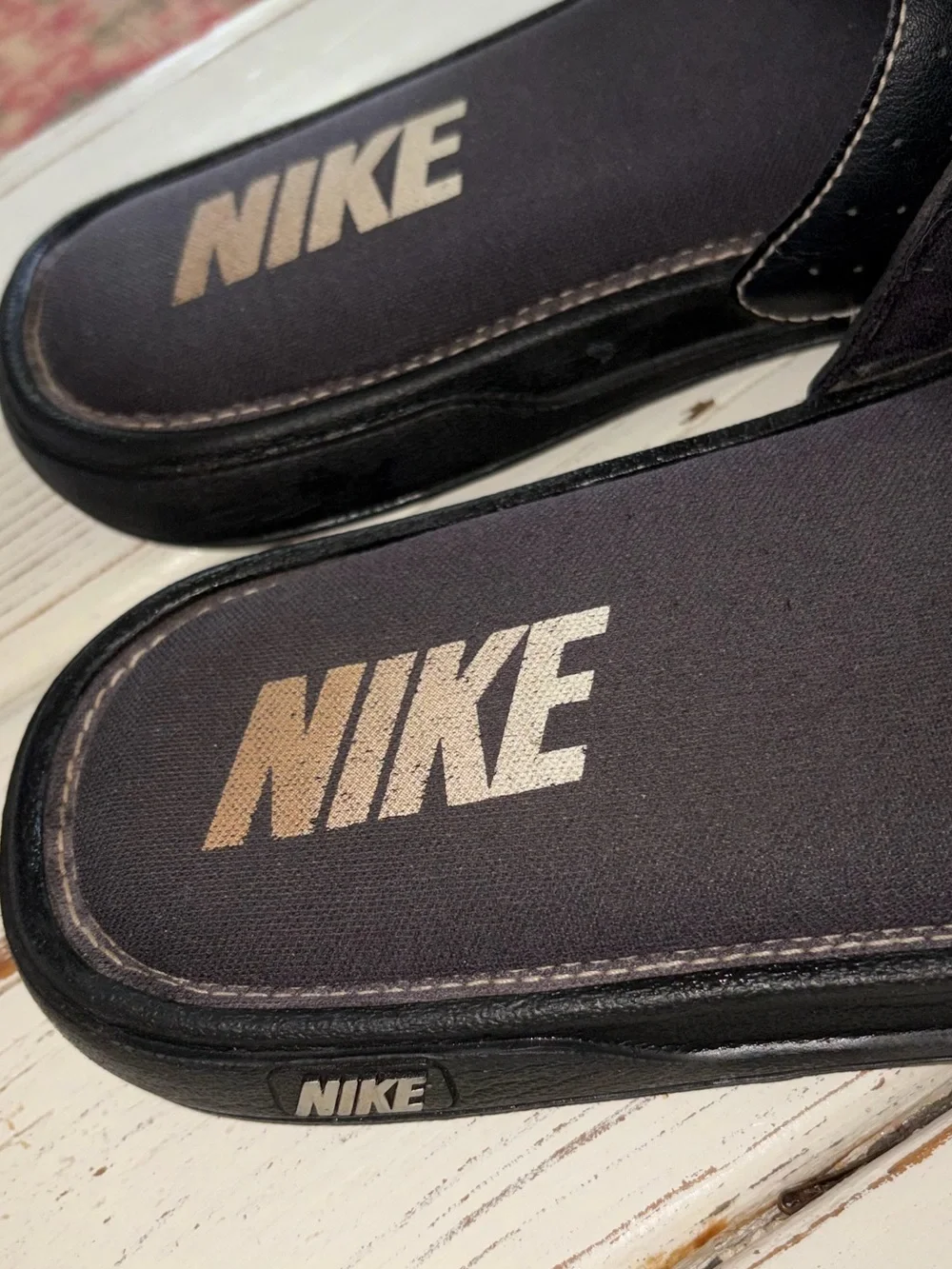 Nike classic slide