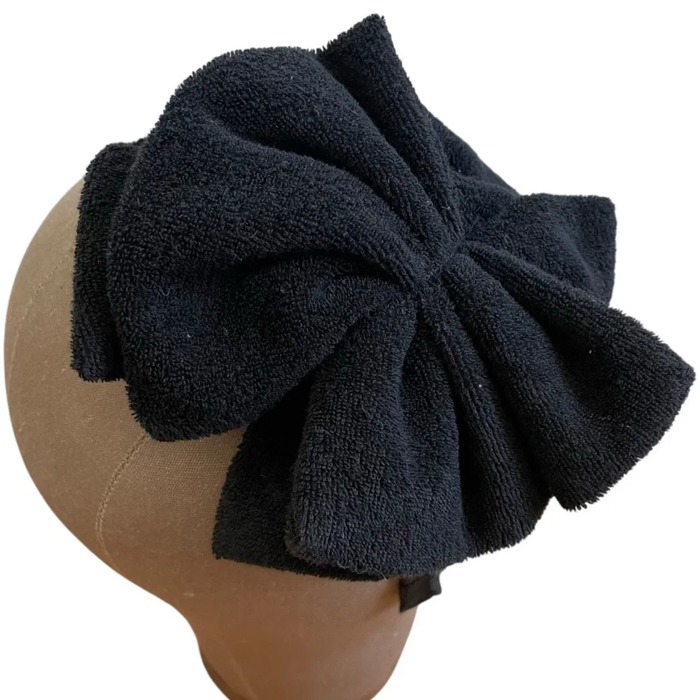 N/A black bow