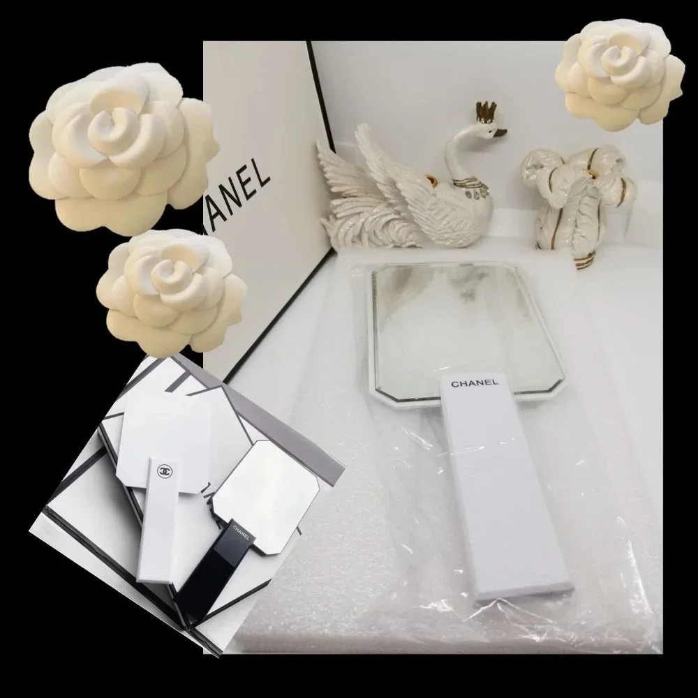 CHANEL 0cm×24cm box about