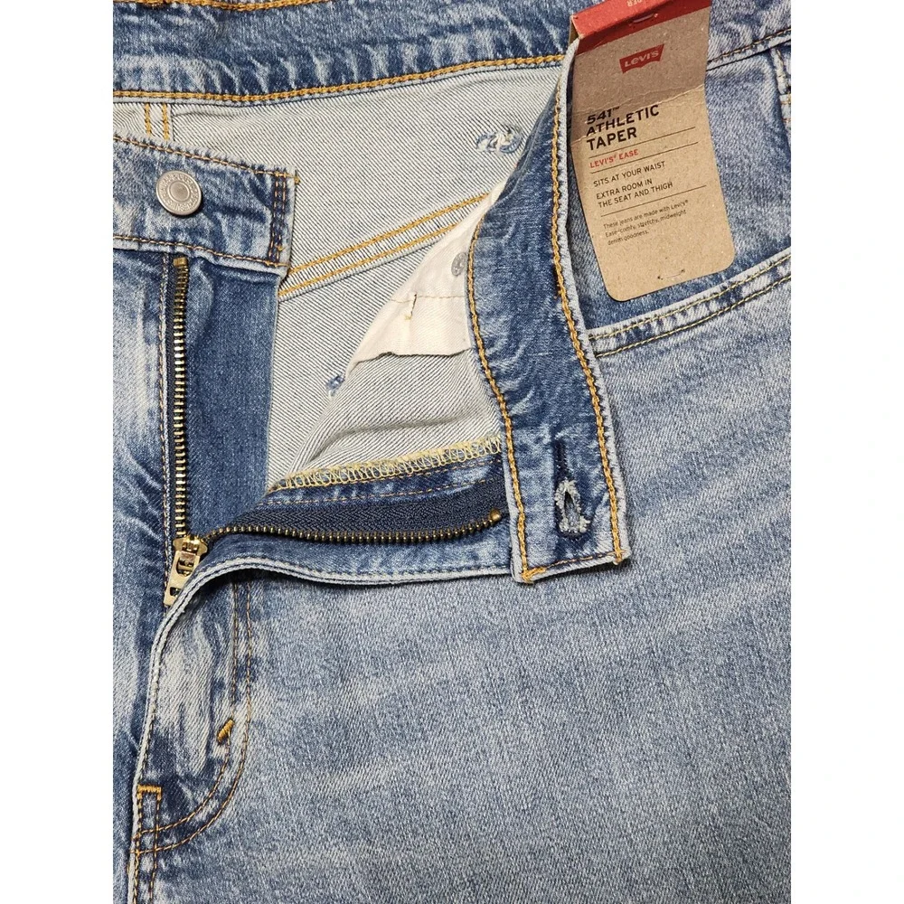 Levis new tags