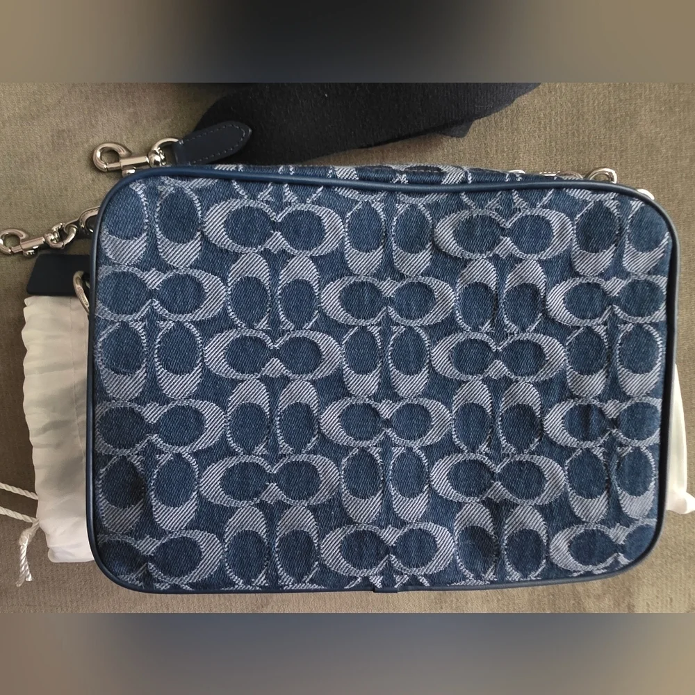 Coach Charter 24 In signature Denim