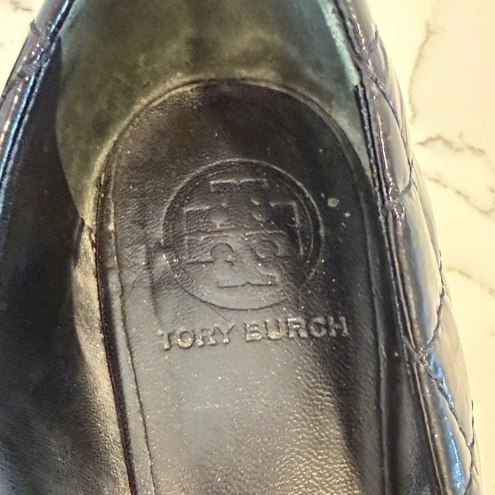 Tory Burch Black Leather Flats 8M