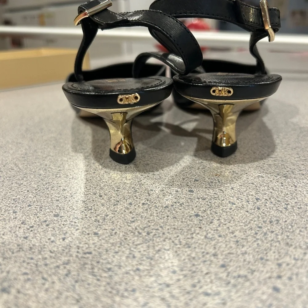 Michael Kors never box tried