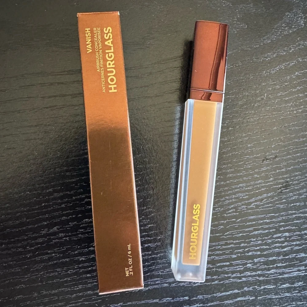 New - Hourglass Vanish Concealer - Color Mocha - Full Size