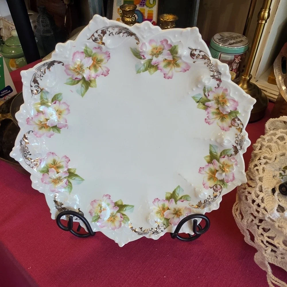 Antique 19th Century M Z Austria Stunning Scalloped Dogwood Flowers Plate 9.5
