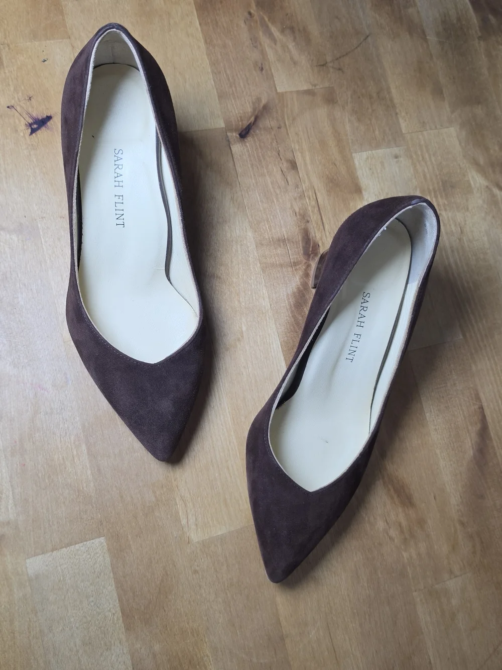 SARAH FLINT Chocolate Suede Perfect Emma Tortoise Block Heel Pump 34.5 4.5