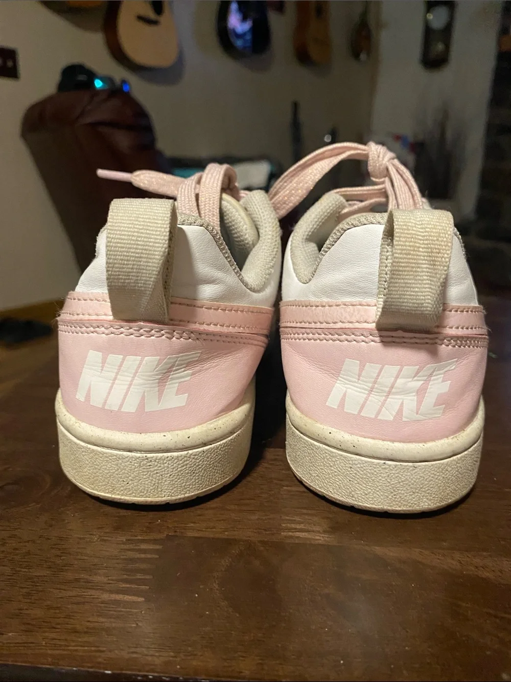Nike girls size 4