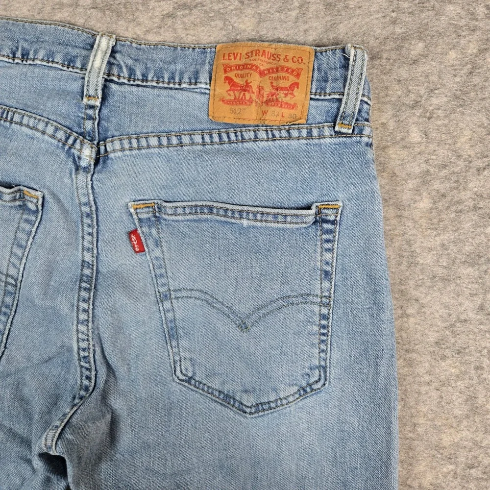 Levis measurements waist
