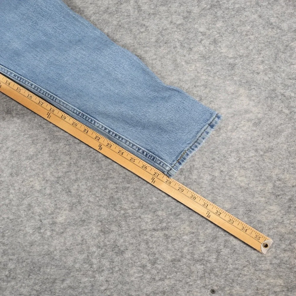 Levis measurements waist
