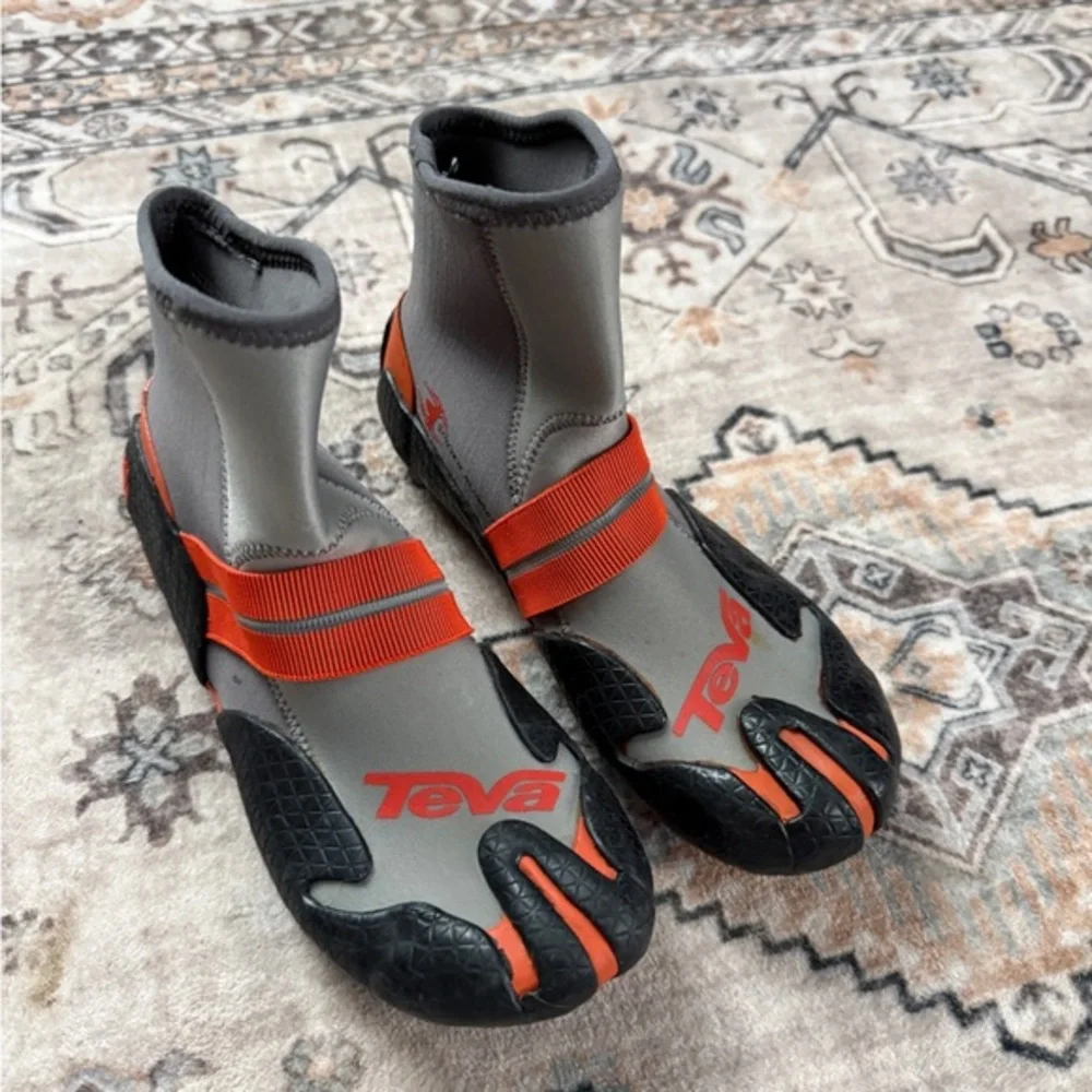 Teva aesthetic vibrant