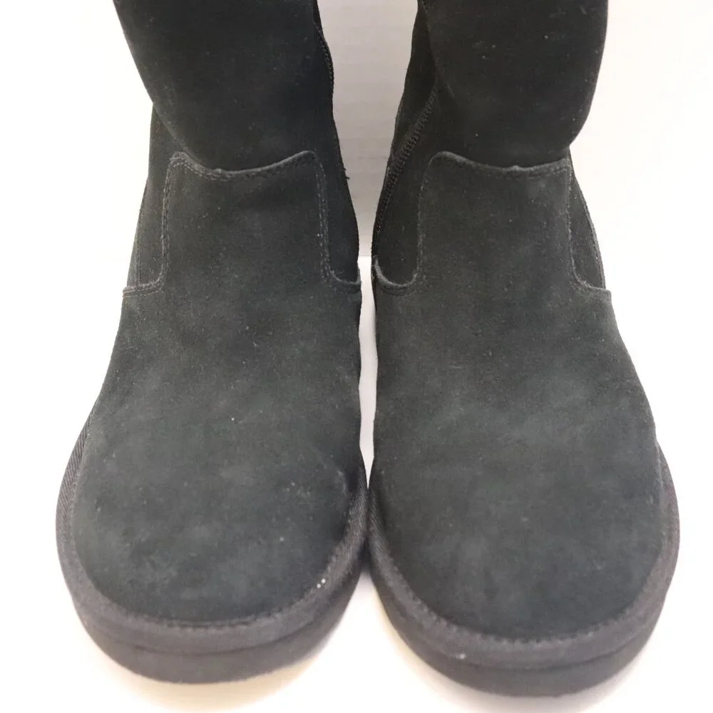 UGG Women's‎ Black Knee-High Boots Size US6 Black Sheepskin Fur Lined