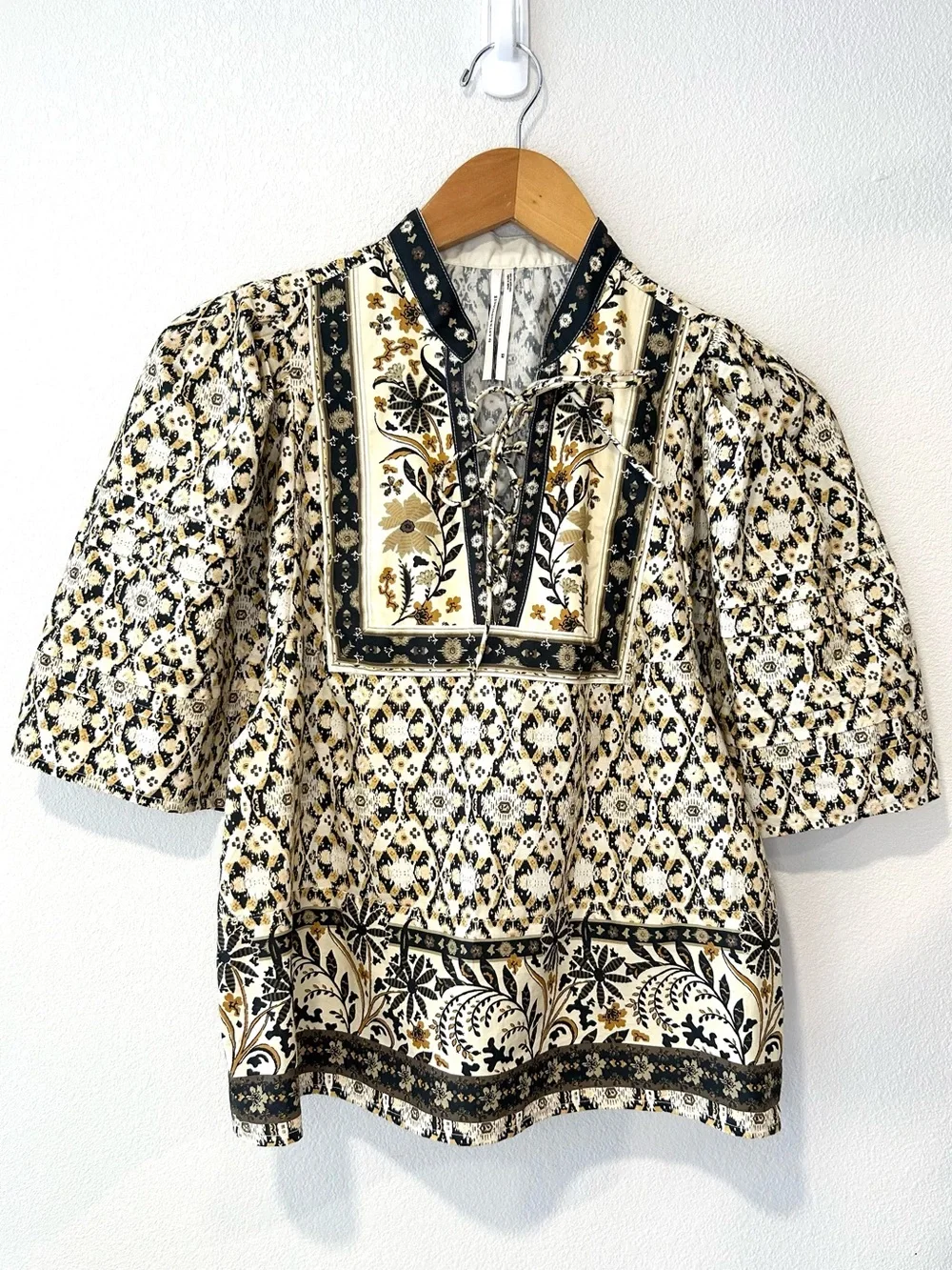 Anthropologie 🎨 ivory
