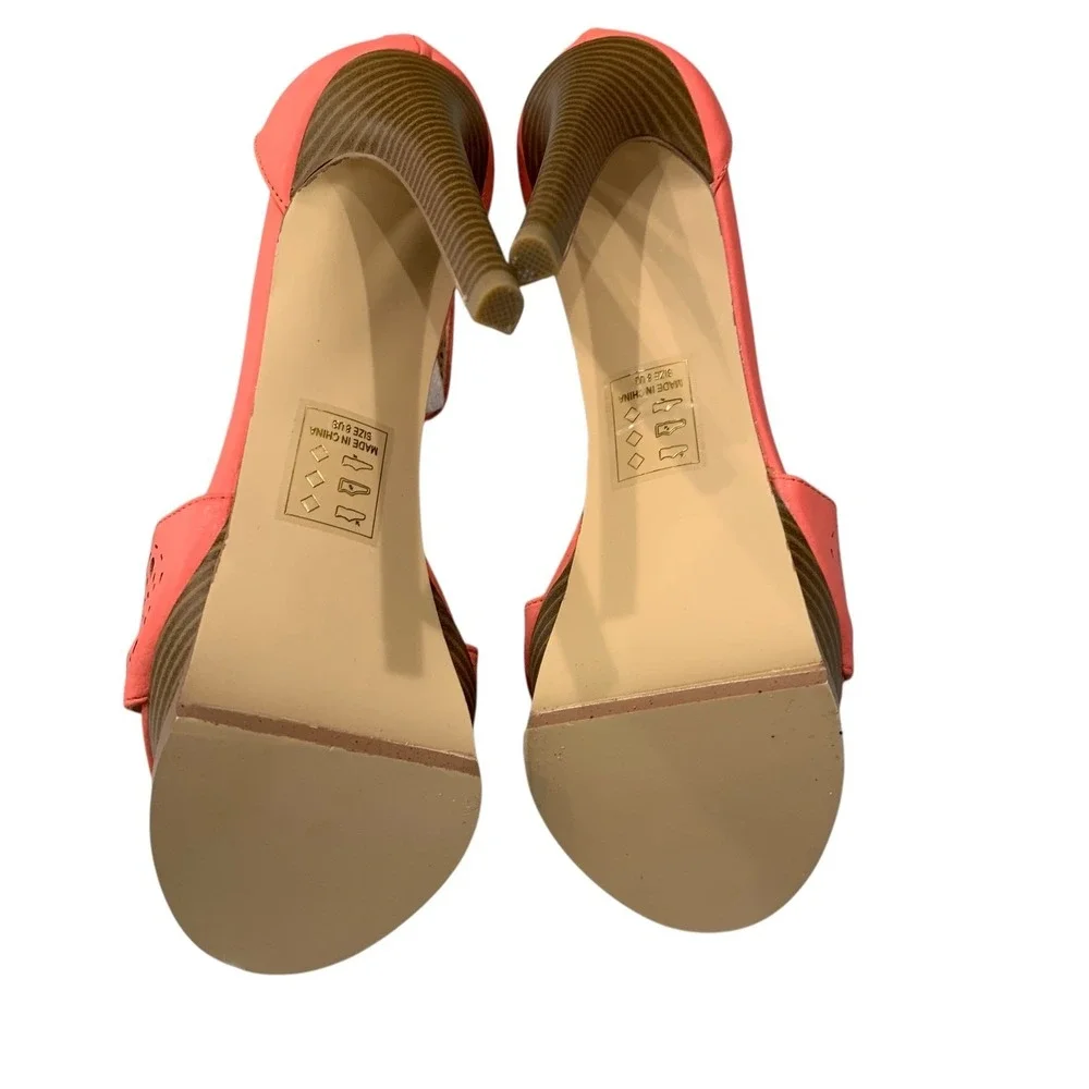 Madison by ShoeDazzle bold statement