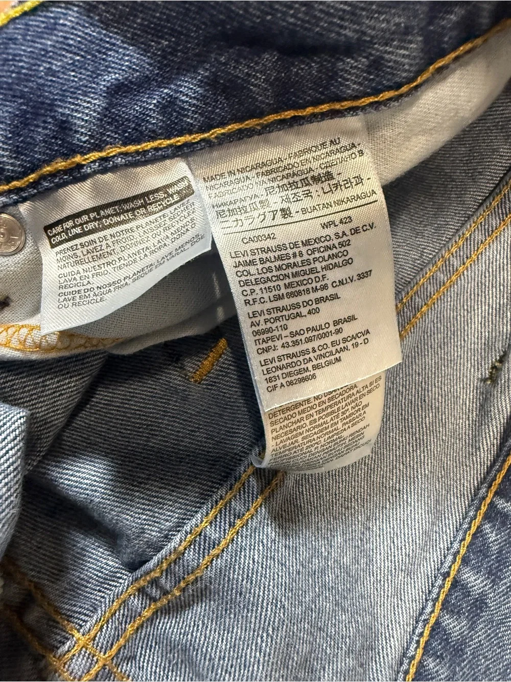 Levis wear straight pairs
