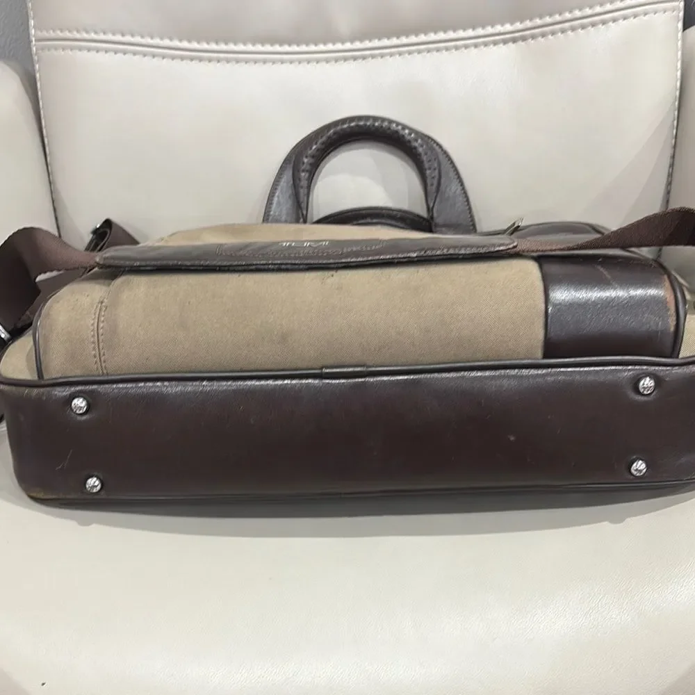Tumi two comes