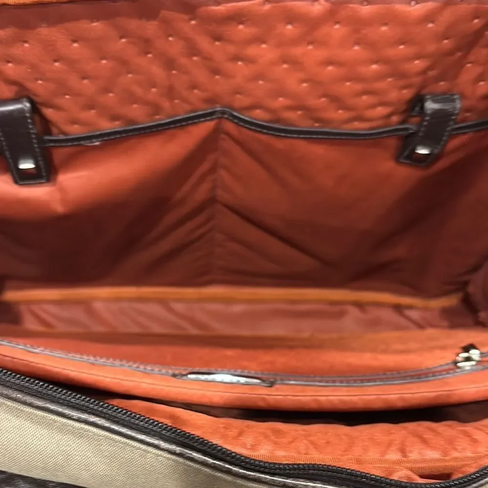 Tumi case pics
