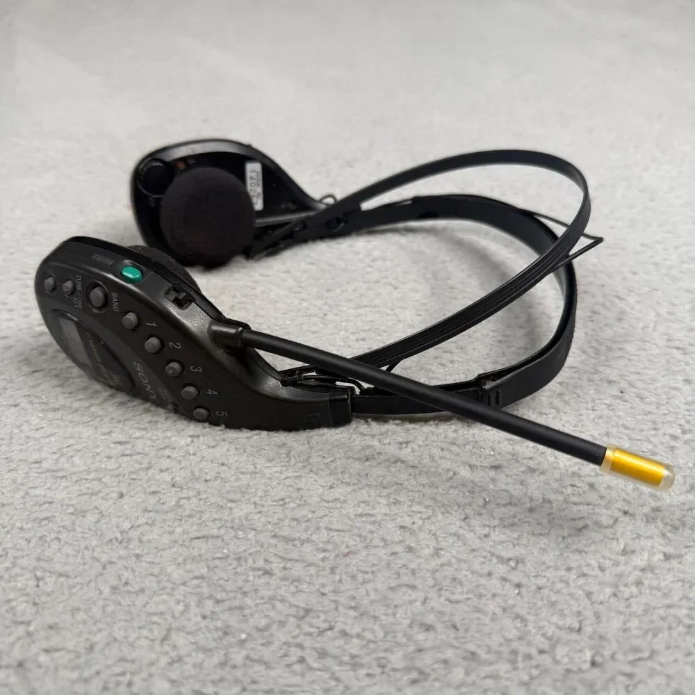 Sony Walkman SRF-HM22 FM AM Radio Headset PLL Synthesized Tested Working VTG Y2K