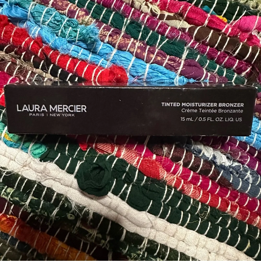 laura mercier achieve sun