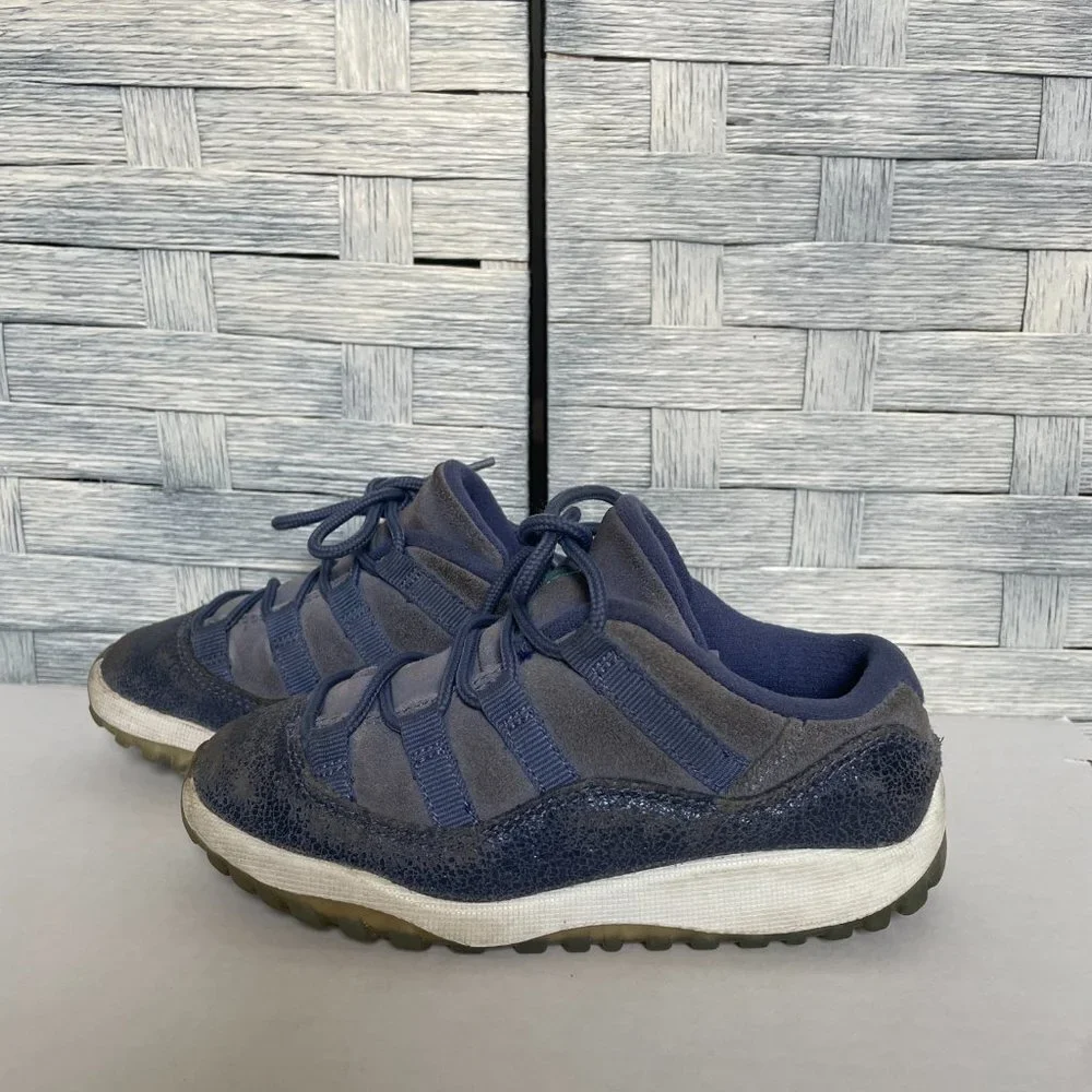 Nike Air Jordan 11 Sz 10C Retro Low TD BG Size 10C Toddler Shoes Blue Suede‎