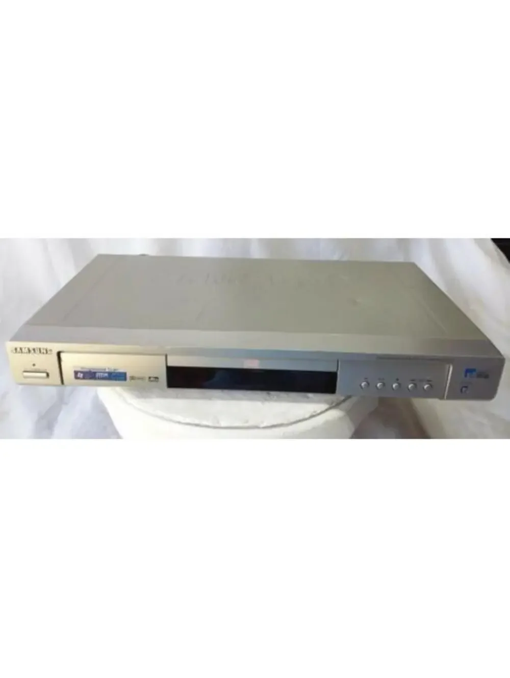 Samsung features dvd