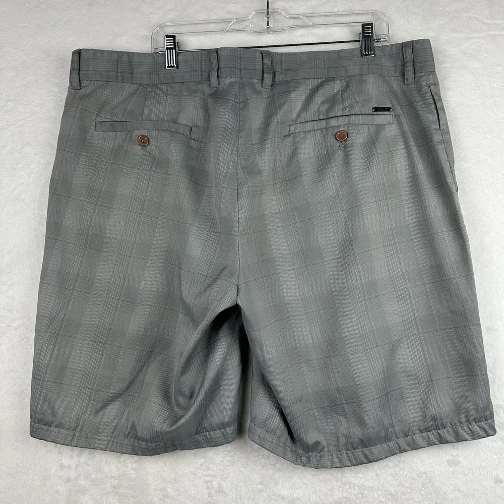 Greg Norman Collection shorts are