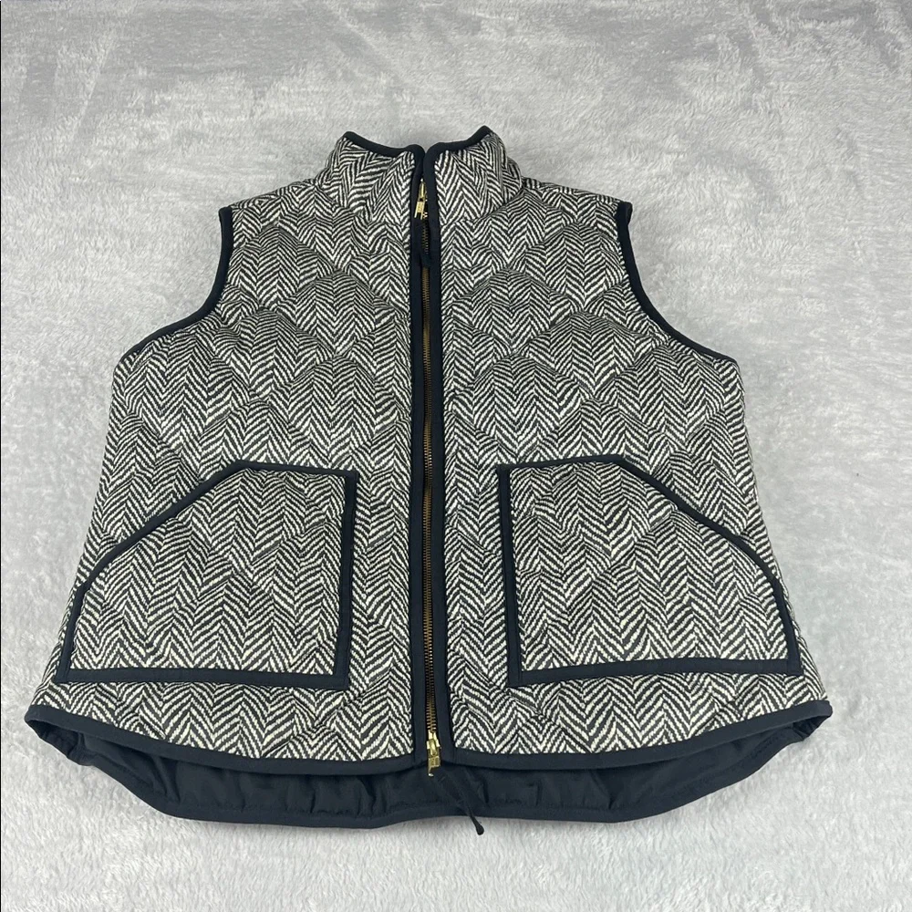 J.‎ Crew Women's Small Black and White Herringbone Full Zip Vest & Front Pockets