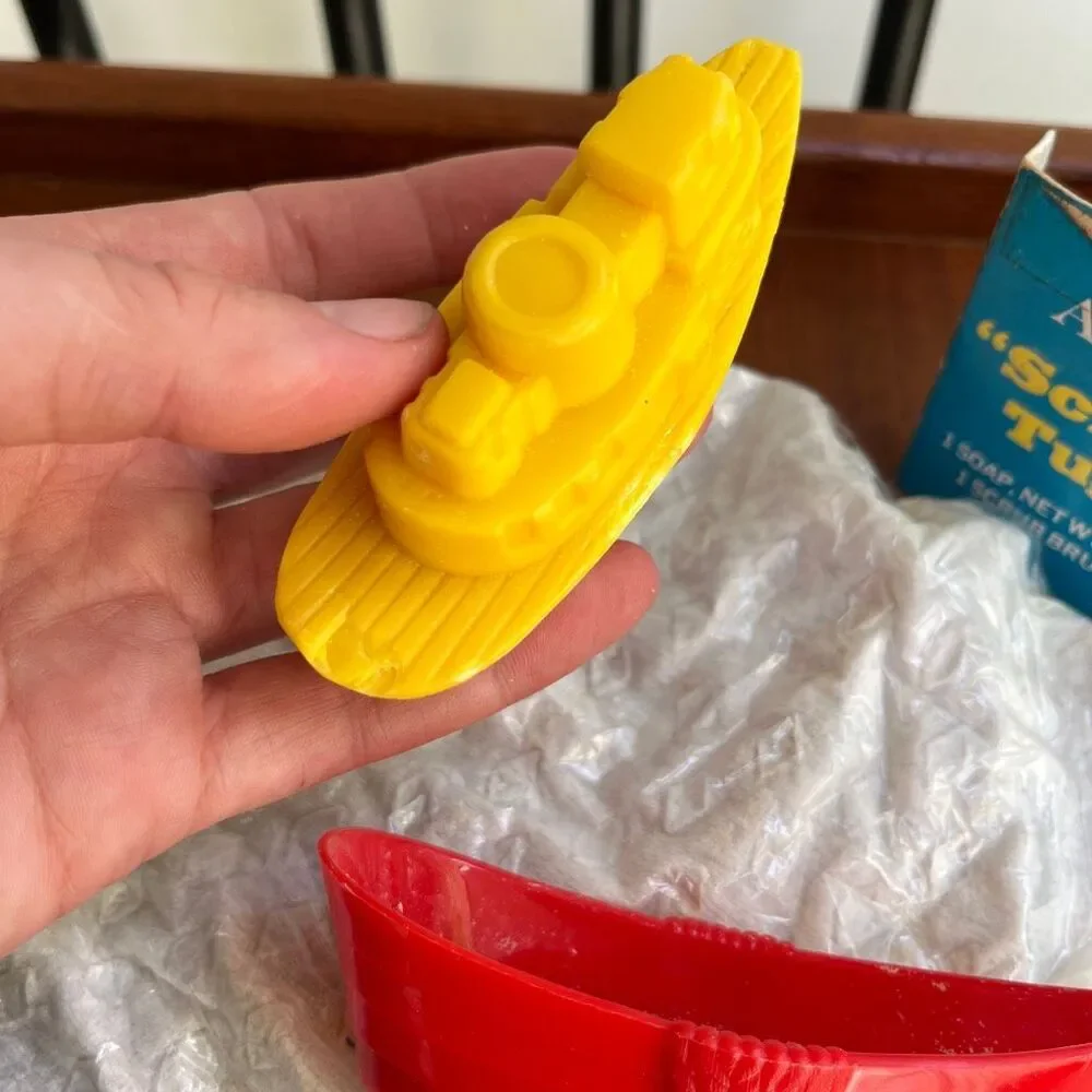 Avon fun piece