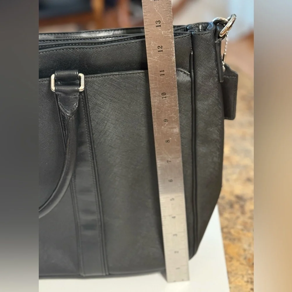 Coach this leather