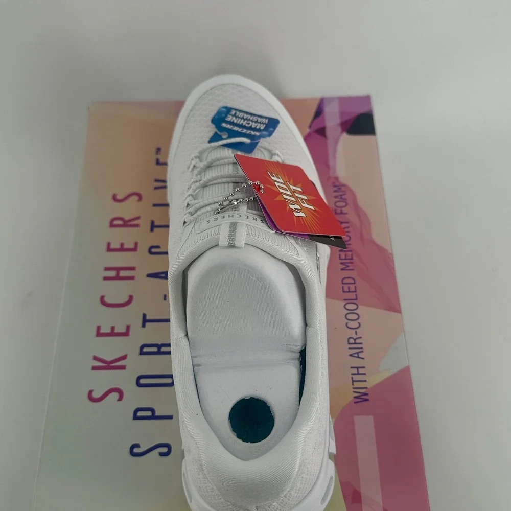 Skechers glide step