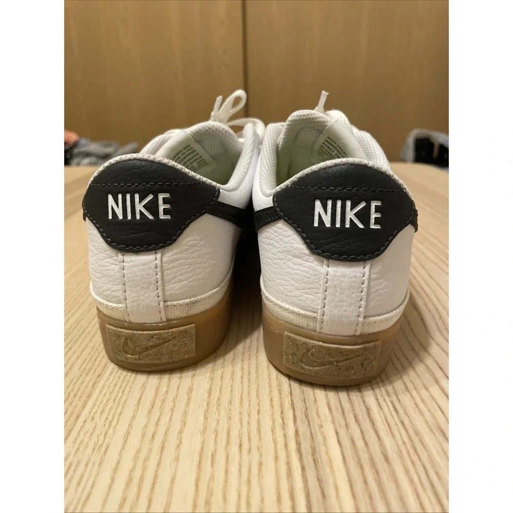 Nike court legacy