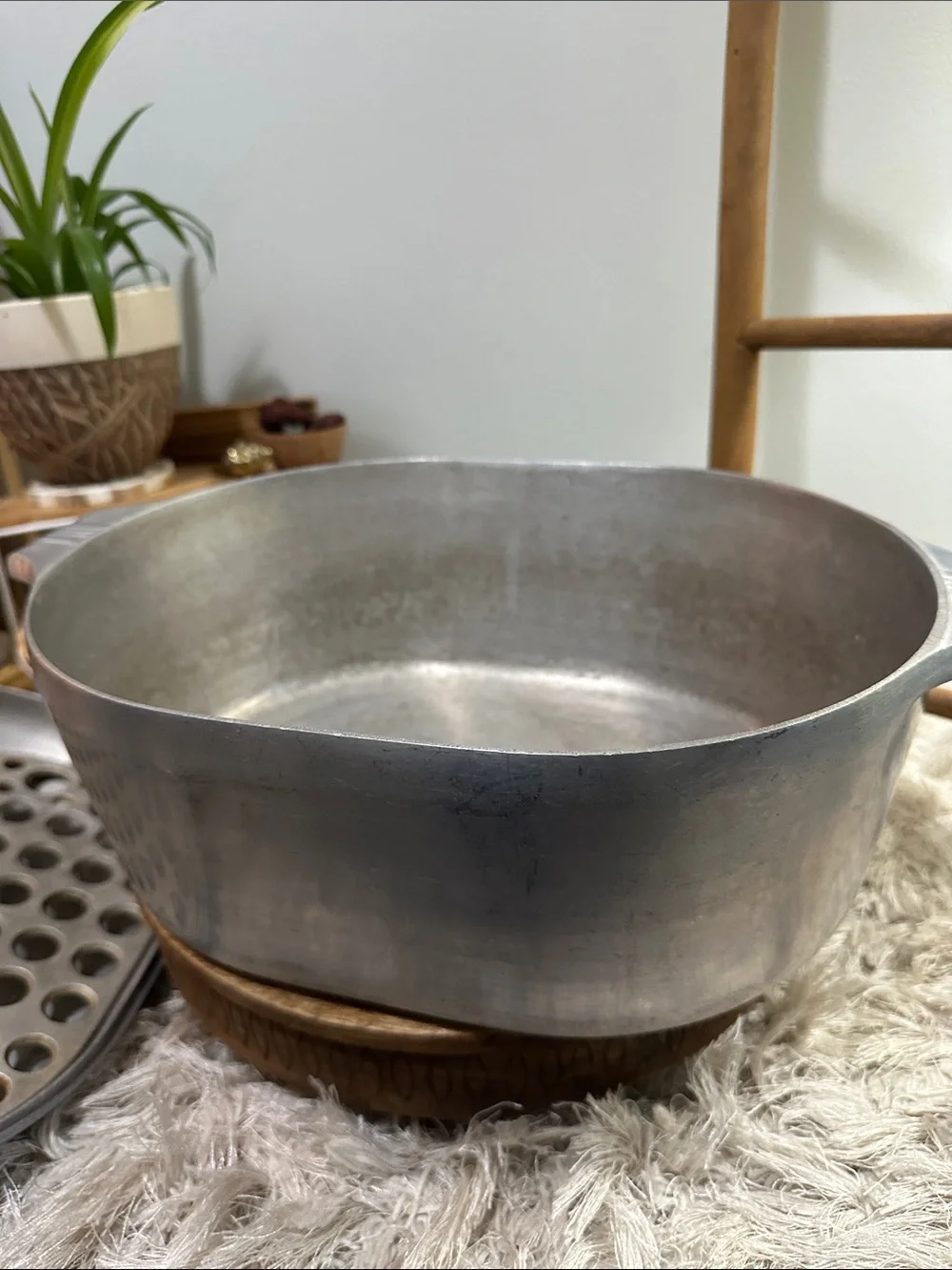 Wagner Ware surface from item