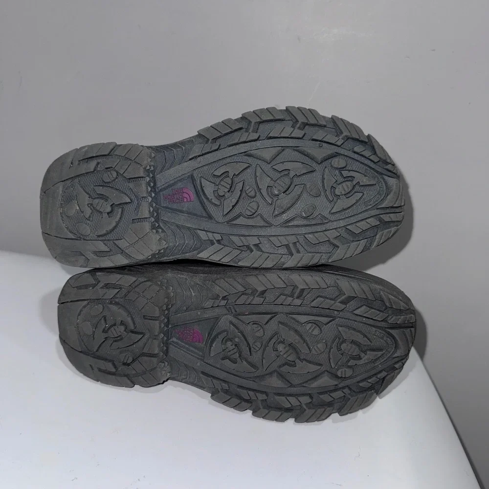 The North Face Alpenglow Snow Boots Girls Size 4 Purple Black EUC Insulated