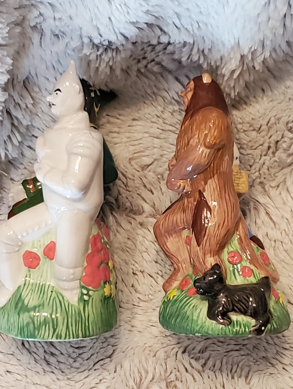 Wizard of Oz Dorothy Lion Scarecrow Tin Man Salt Pepper Shakers Figurines