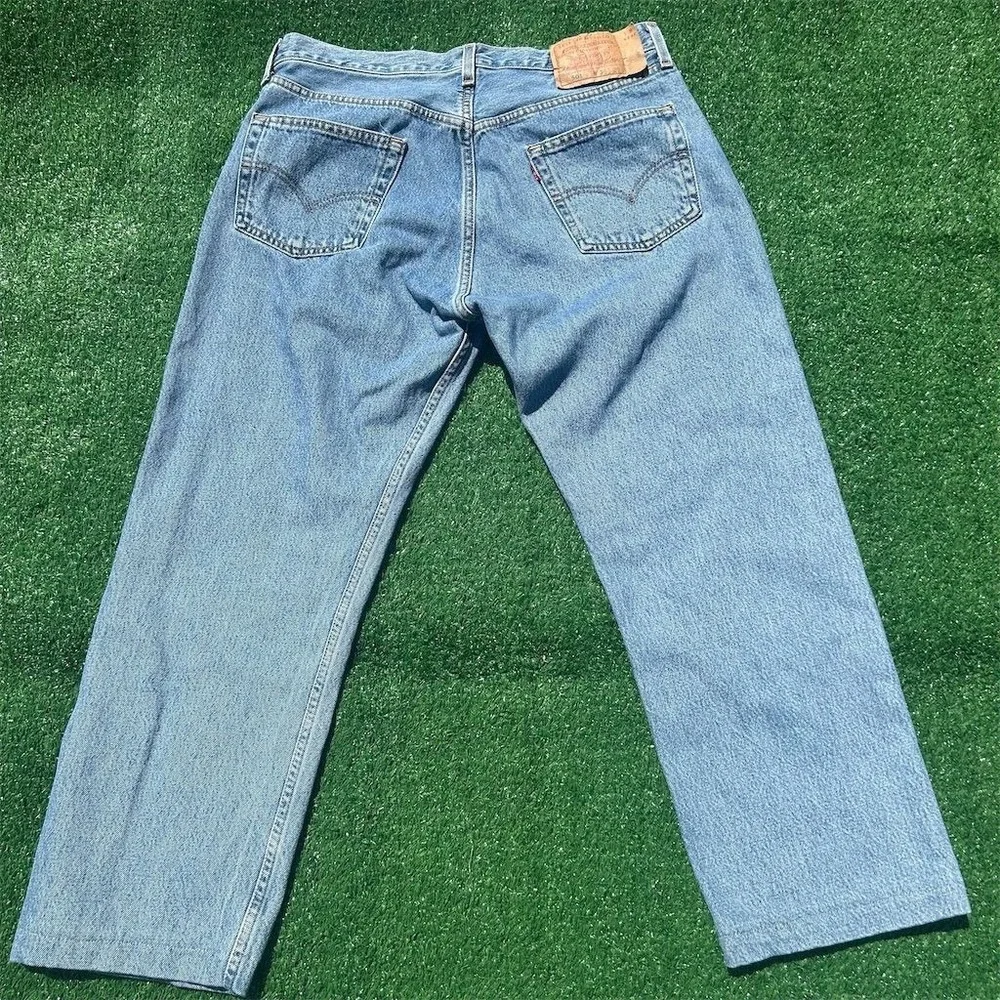 Levis these levi