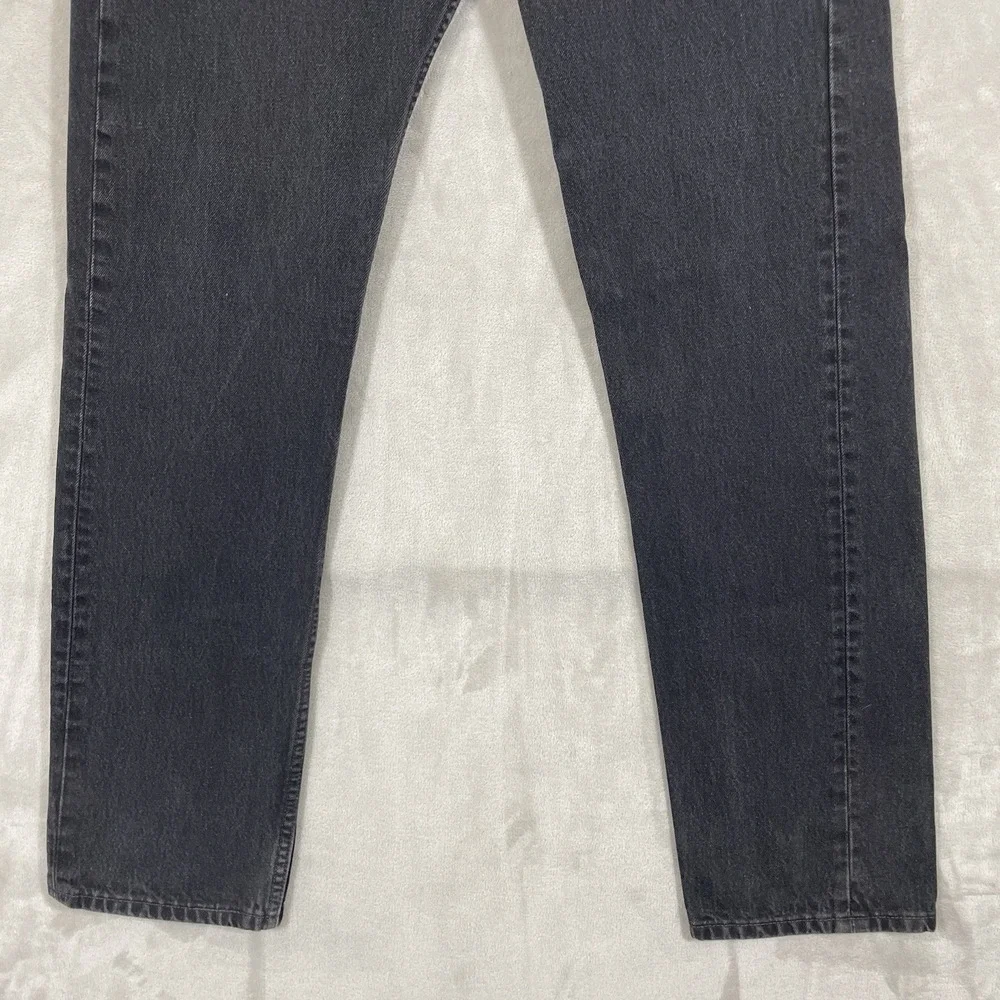 Levis item excellent