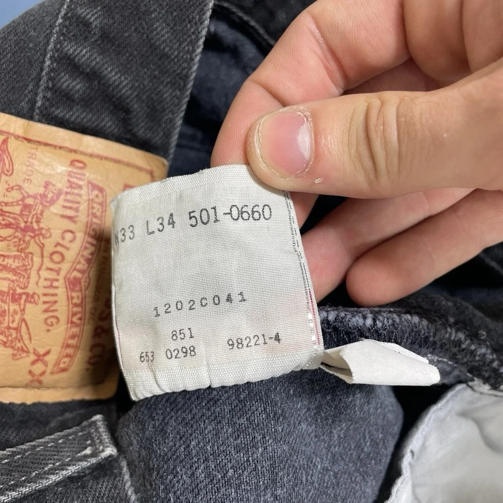 Levis item excellent