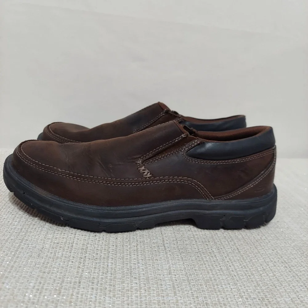 Skechers segment search