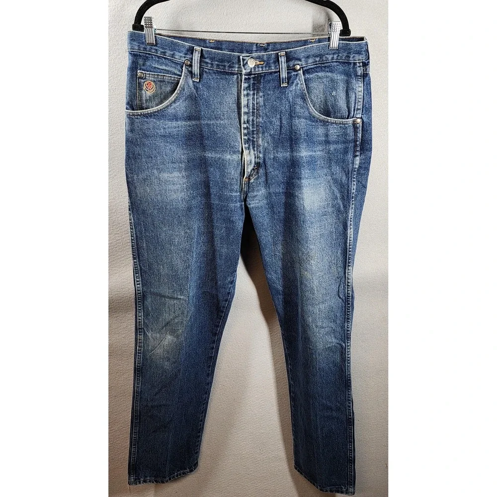 Wrangler 20X Jeans Mens 38x34 Denim Western Five Pocket Zip‎ Fly Straight Leg