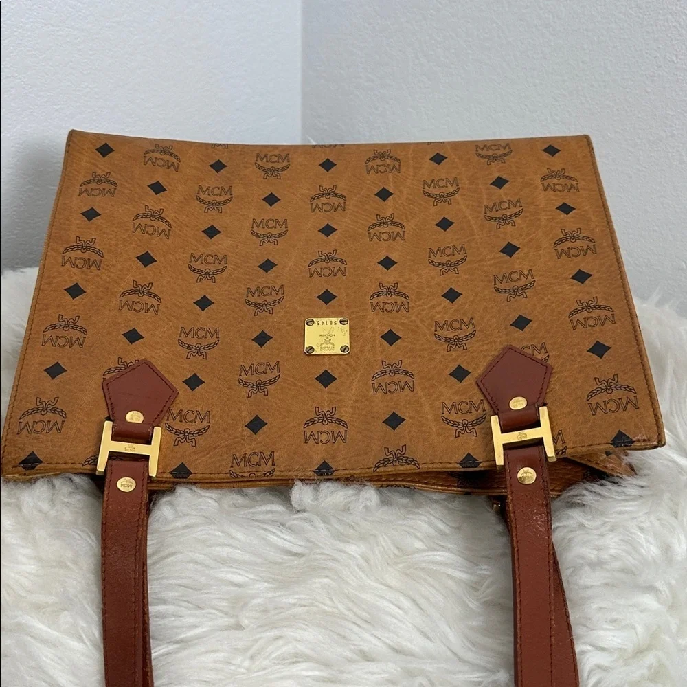 💯Authentic MCM Cognac Visetos Tote with Black Accents🍀