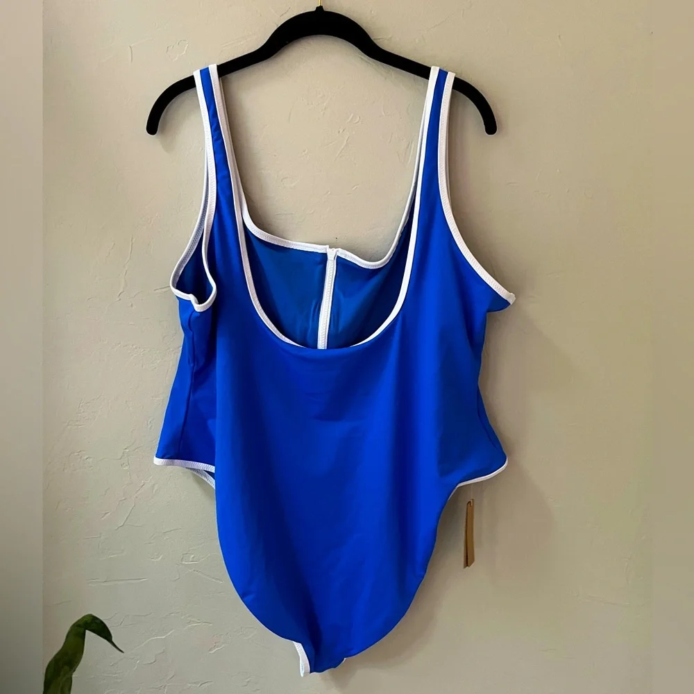 SKIMS swim scoop