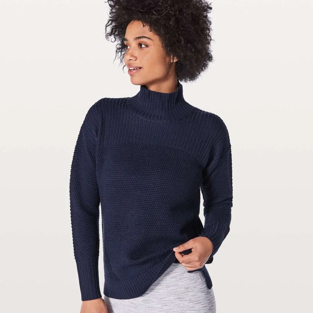 Lululemon Turtleneck Sweater‎ Merino Wool Navy Blue Warm & Restore Womens Sz 6