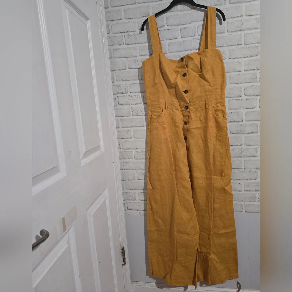 Reformation 100% linen