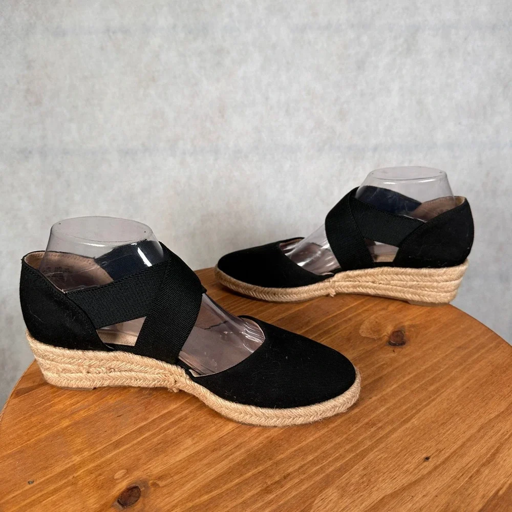 Life Stride classic both flexible