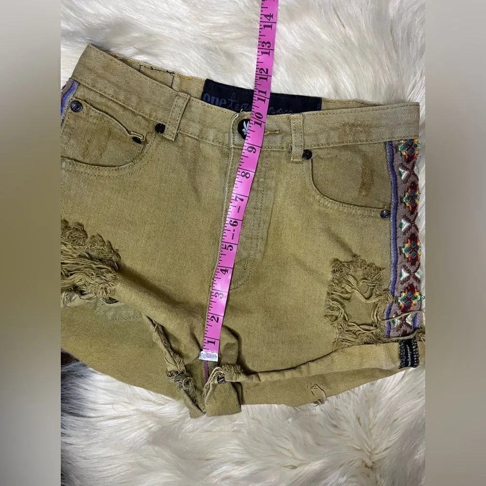 One Teaspoon olive green distressed Aztec striped side denim shorts sz 8/26