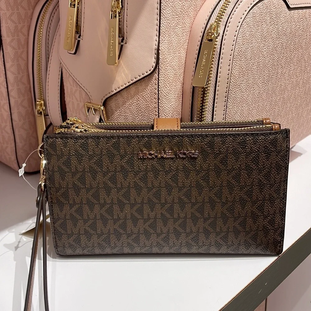 Michael Kors slip card