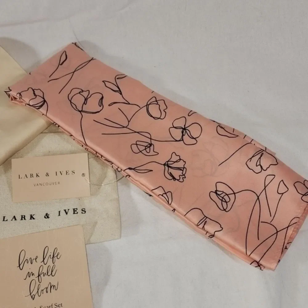 New‎ with Tag Lark & Ives Hair Scarf Set