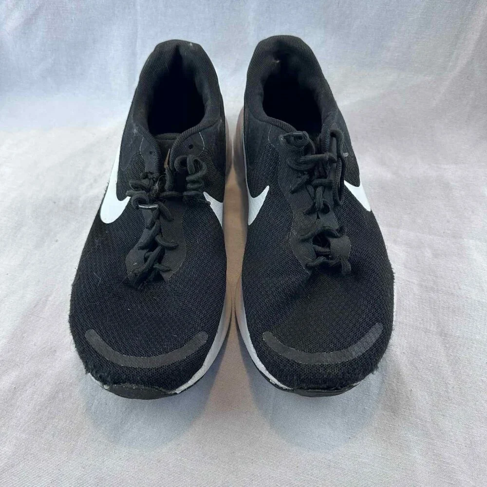 Nike lightweight breathable