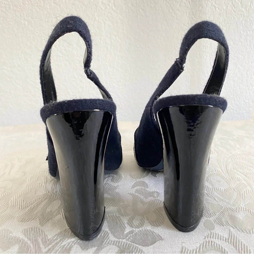 Tory Burch navy pumps